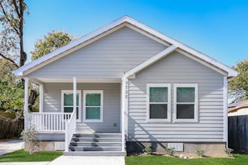 3733 VINEYARD DR Dallas, TX 75212